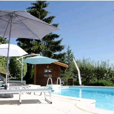 La Villa Jo Le Grand-Lemps 外观 照片